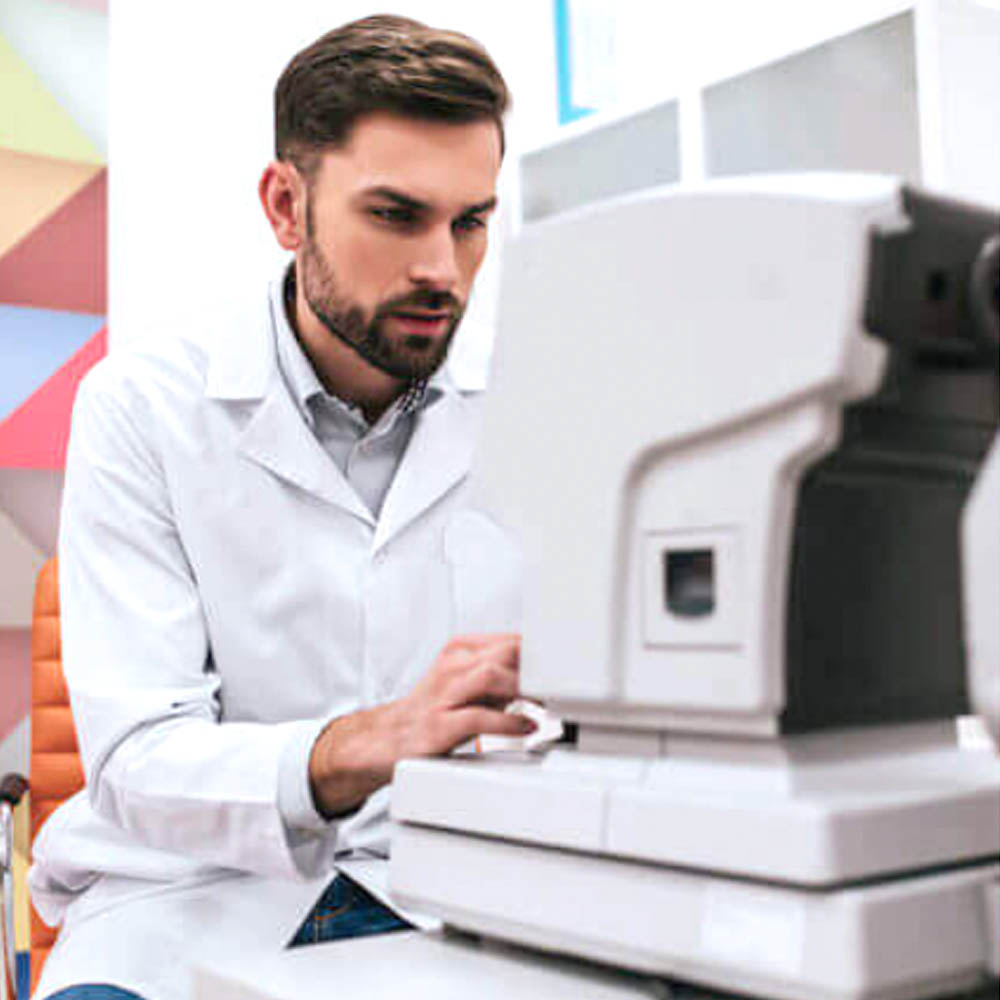 optometrist in Greater Lowell